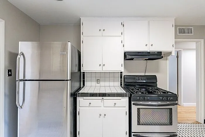 102 North Ave — Photo 12