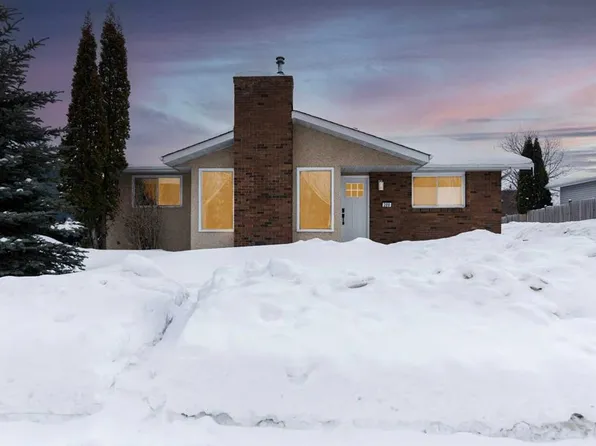 209 NW Woodland Dr, Wood Buffalo, AB T9K 1A4