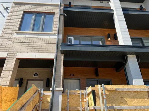 25 Isherwood Ave #A9, Cambridge, ON N1R 0E2