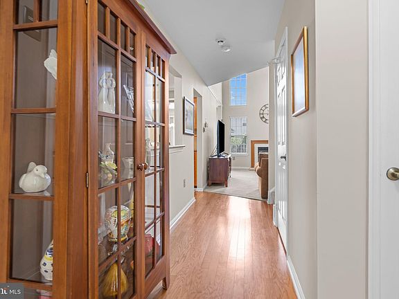 4th image of 34 Camellia Ct