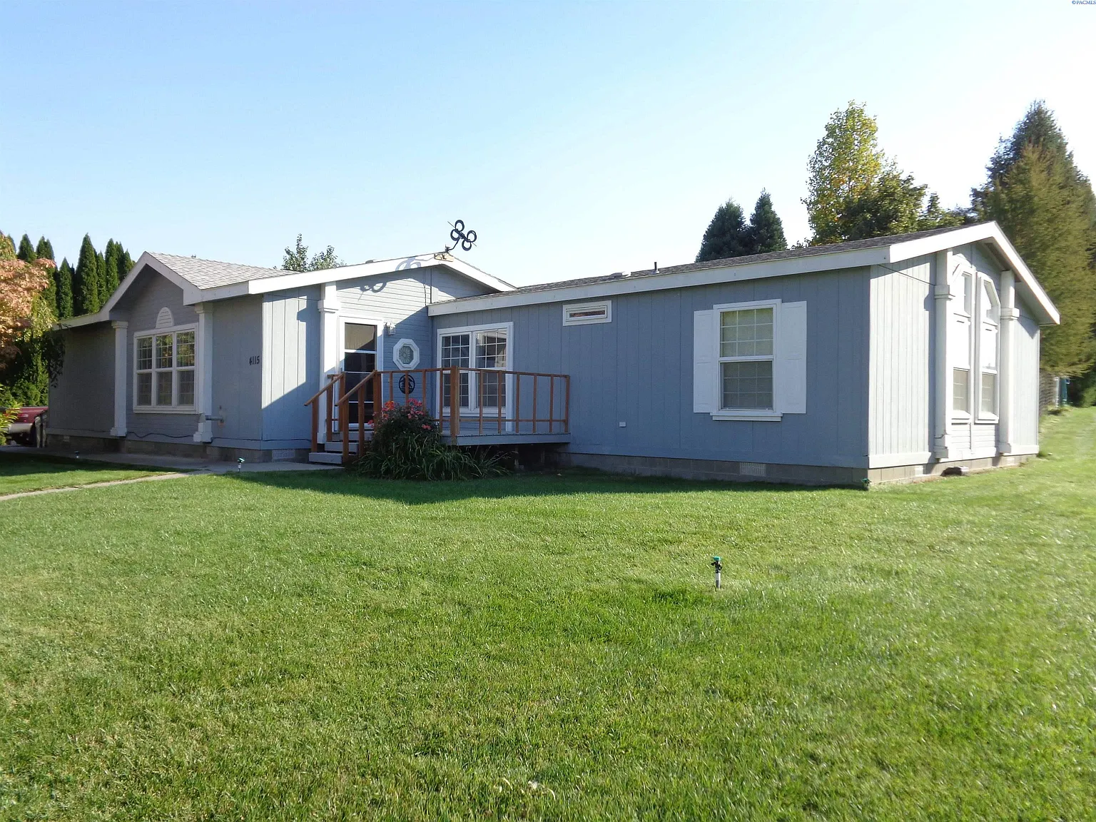 4115 Silverlake Ct photo 1