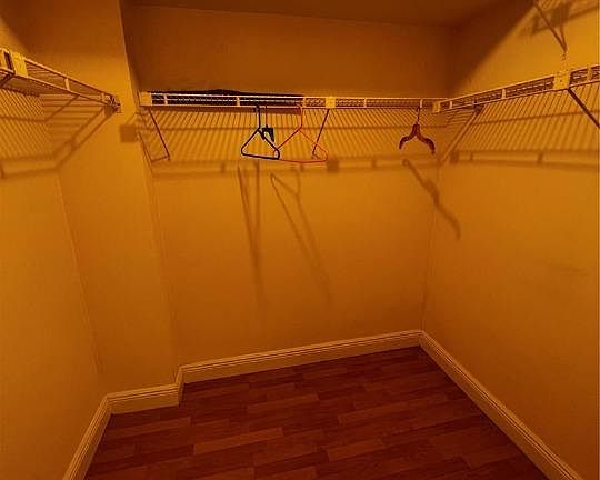 5th image of 448 NE 195th St #305