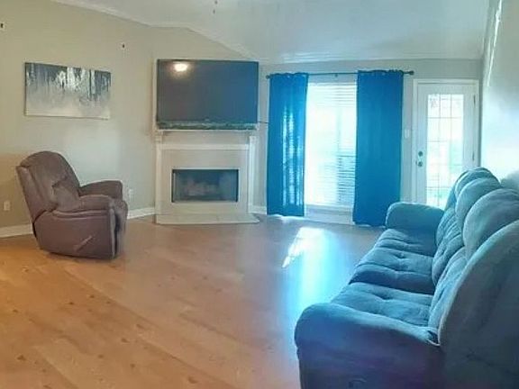 2nd image of 7883 Mary Ann Cir