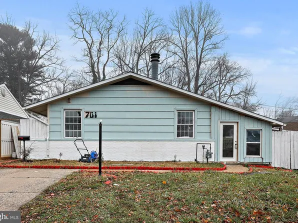 701 Adana Rd, Pikesville, MD 21208