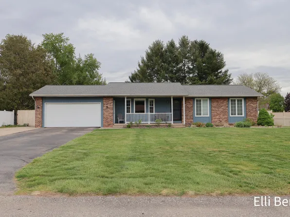 8742 Shadowbrook Dr, Jenison, MI 49428