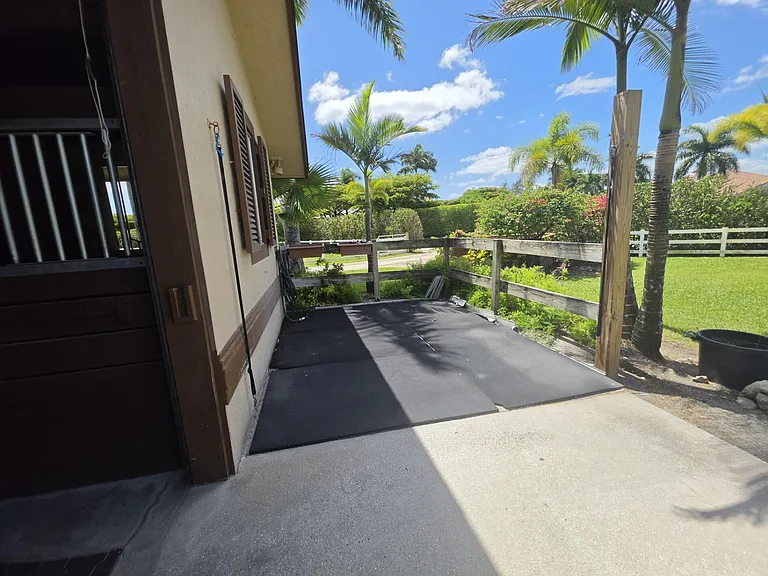 14127 Equestrian Way — Photo 14