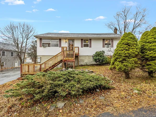 11 Armonk Road, Carmel, NY 10512