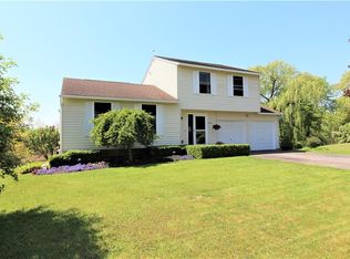 5736 Stonykill Dr, East Syracuse, NY 13057