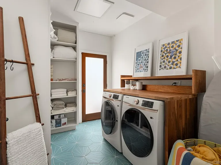 1370 Neptune Ave — Photo 26