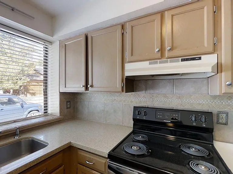 2633 Juniper Ave #2633 — Photo 1