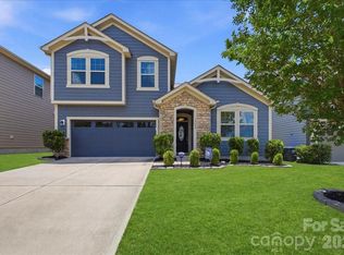 12628 Heath Grove Dr, Huntersville, NC 28078