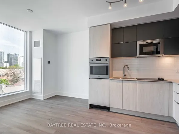 1 Belsize Dr #518, Toronto, ON M4S 0B9