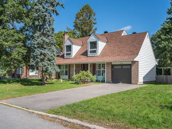 1323 Fernwood Dr, Ottawa, ON K1V 7J8