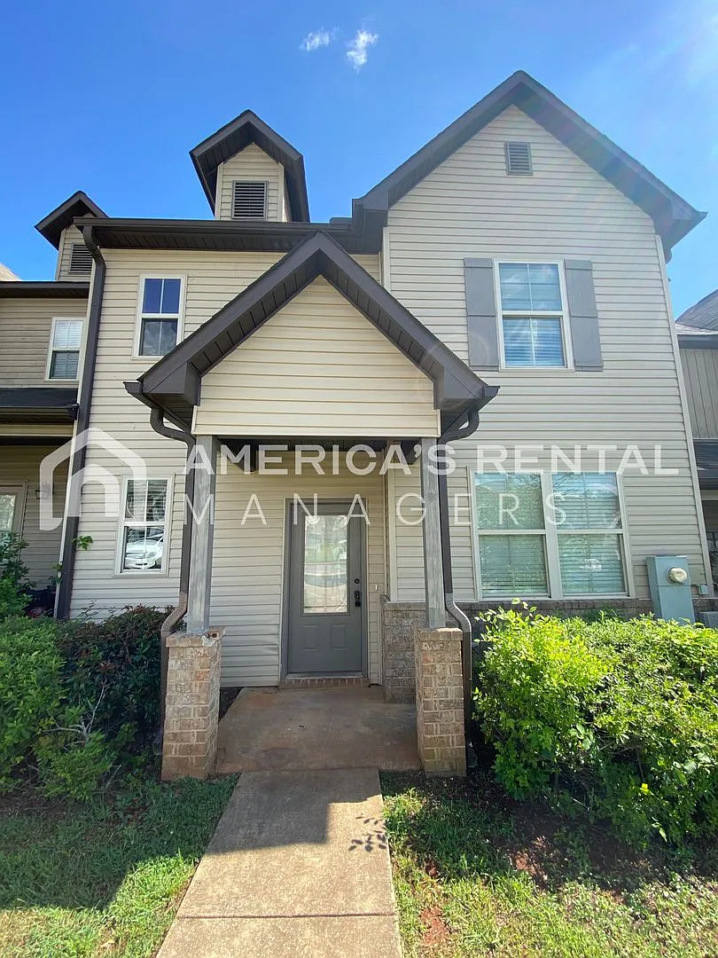 Move In Special - Townhome Available In Calera!! Available To View Now - Sign A 13 Month Lease By... — Photo 1