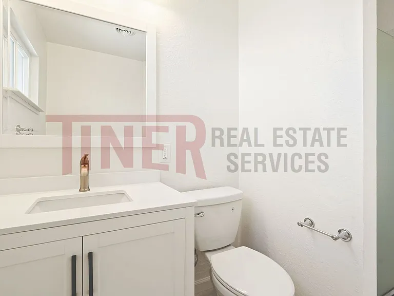 3413 Windsor Dr — Photo 20