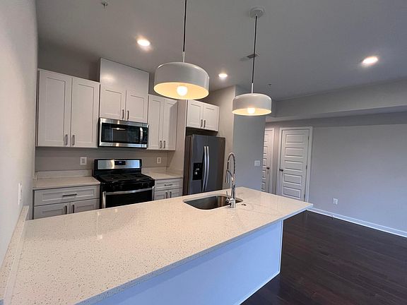 4th image of 2412 Lenfant Sq SE Unit A