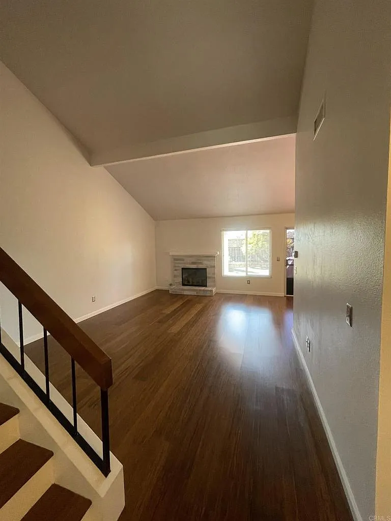 Building Photo - 1612 Bridgeview Dr