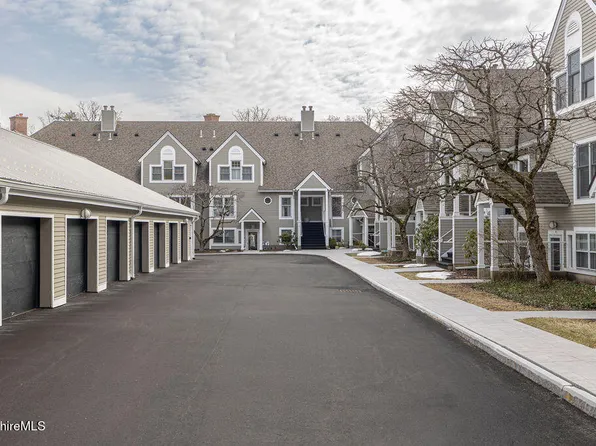 80 Taconic Ave APT 13, Great Barrington, MA 01230