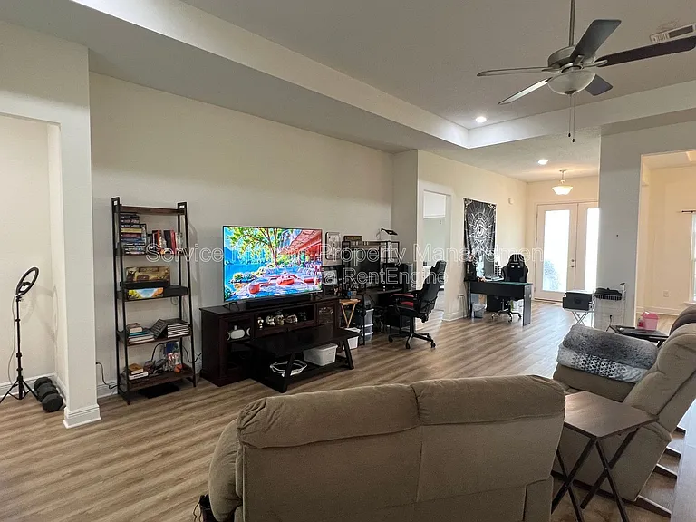 4145 Grassy Run St — Photo 12