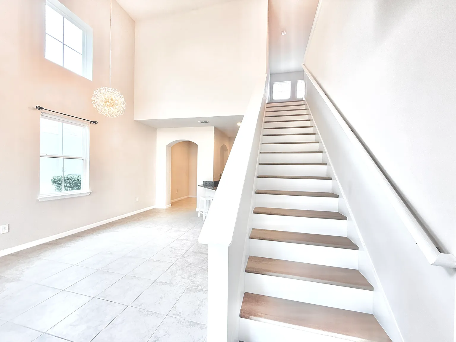 2129 Laceflower Dr — Photo 4