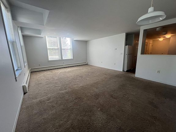4th image of 20 Brattleboro Rd #9
