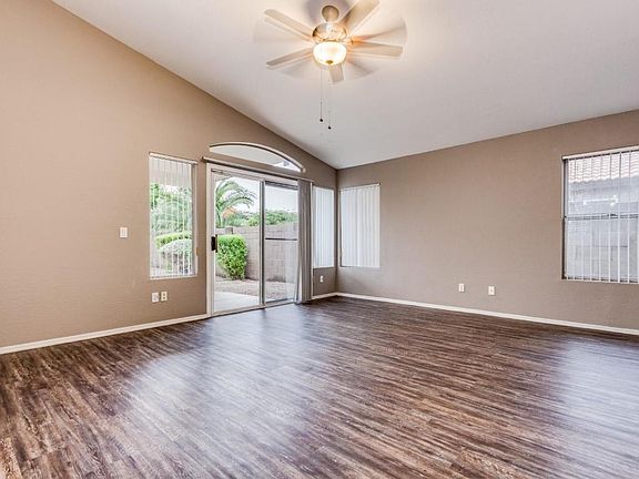 5th image of 3352 W Gary Dr