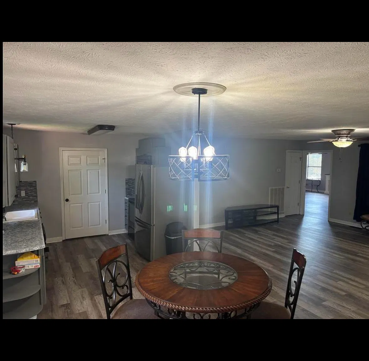 3 bed, 1974 sqft, $2,000 — Photo 3