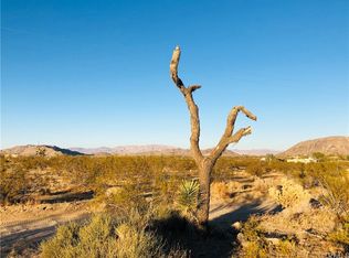 1400 Golden Slipper Ln, Landers, CA 92285