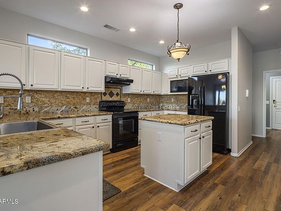 5th image of 17164 W CALISTOGA Drive
