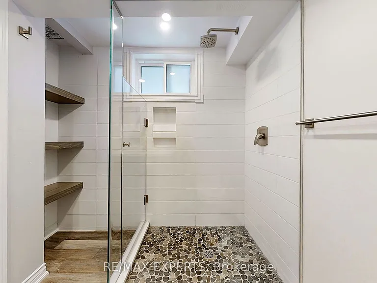 39 Norval St #BASEMENT — Photo 17