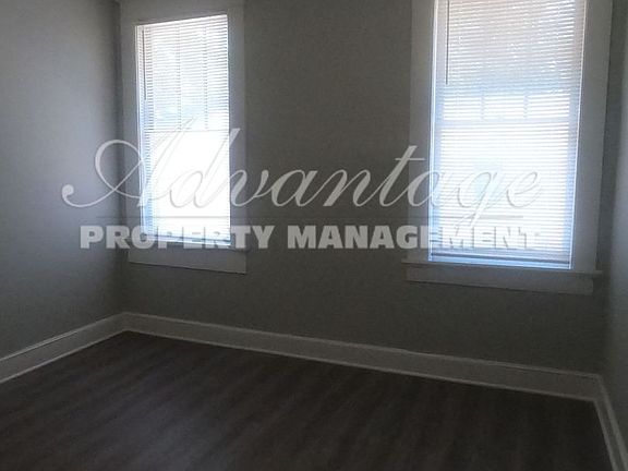 5th image of 1099 N Parkway Ave Unit 3
