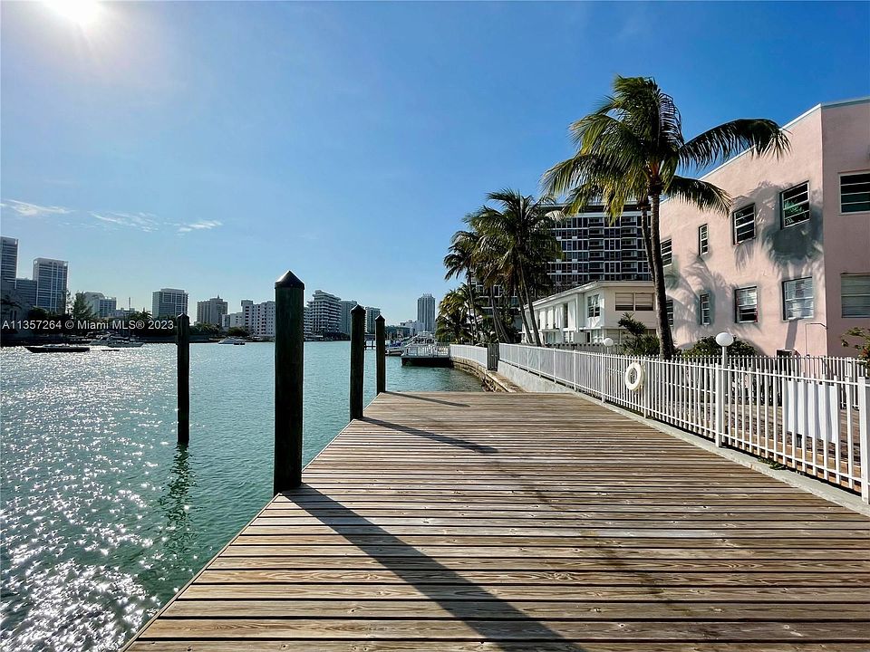 1st image of 6881 Bay Dr APT 11