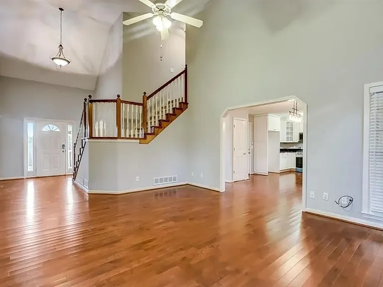 74 Flanders Ct — Photo 20