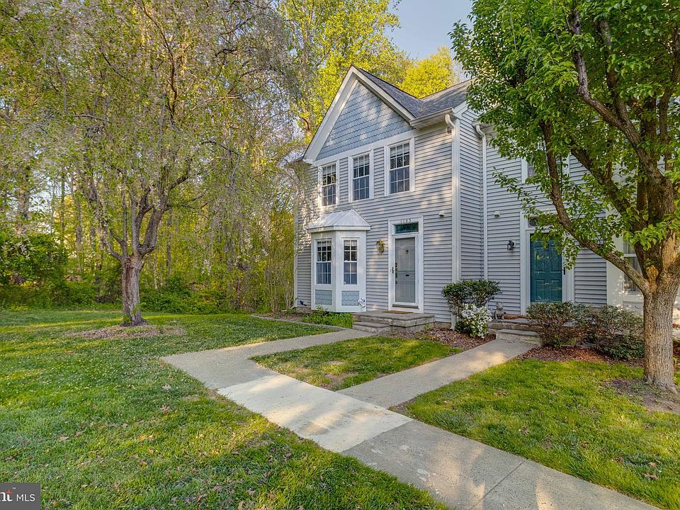 1st image of 1143 Robin Hill Ct