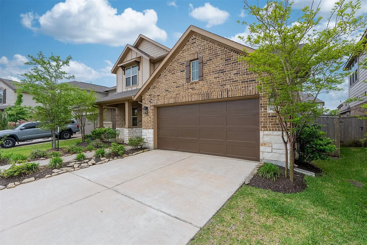 Building Photo - 16611 Highland Country Dr