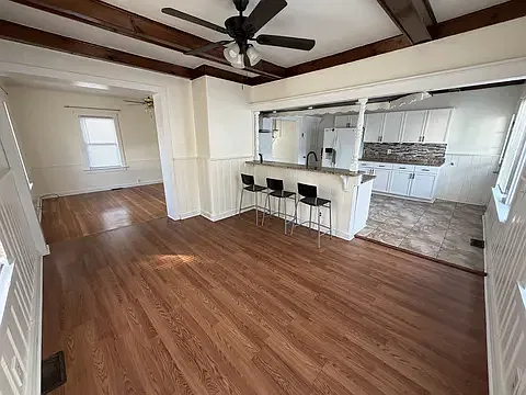 3 bed, 1153 sqft, $2,500 — Photo 4