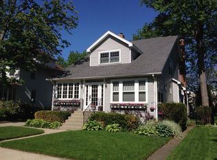 385 N Addison Ave, Elmhurst, IL 60126