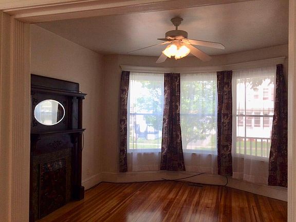 In dining room, look at front room