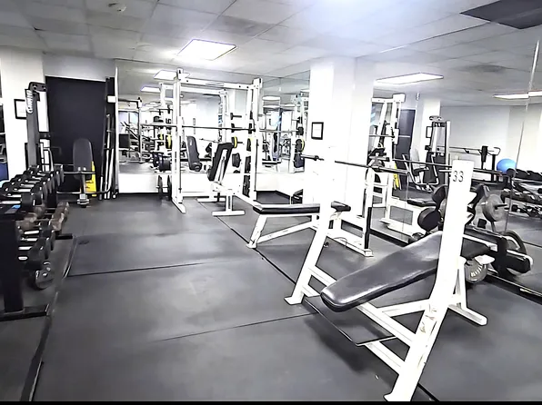 133 Harmon Cove Tower image 25 of 40