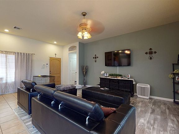 4th image of 11733 S Chaparral Dr