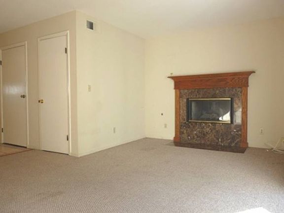 Living Room (other view)