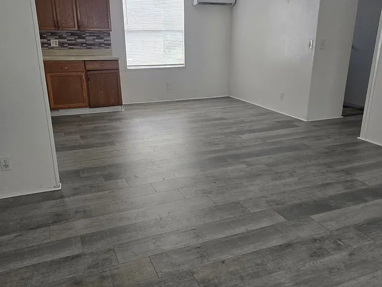 1006 W Maxanna Blvd — Photo 13