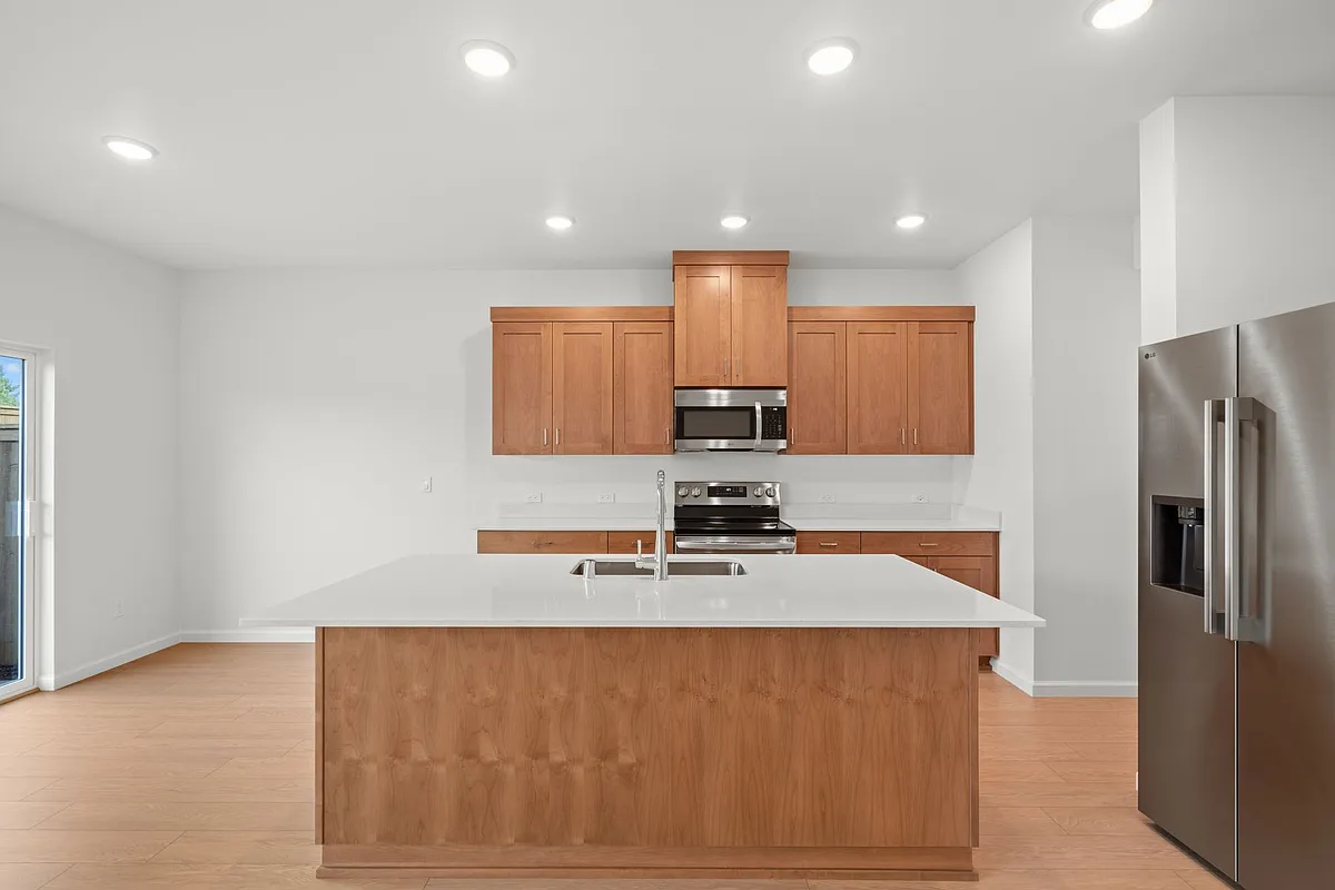 Building Photo - 1503 NE 185th Ave