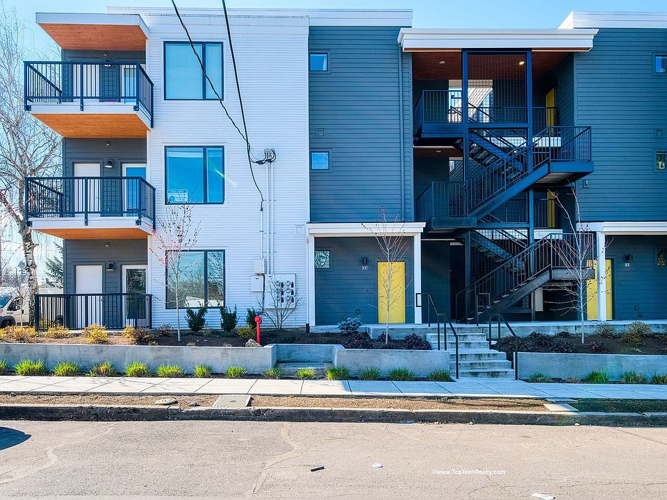 1st image of 7017 NE Grand Ave Unit 302