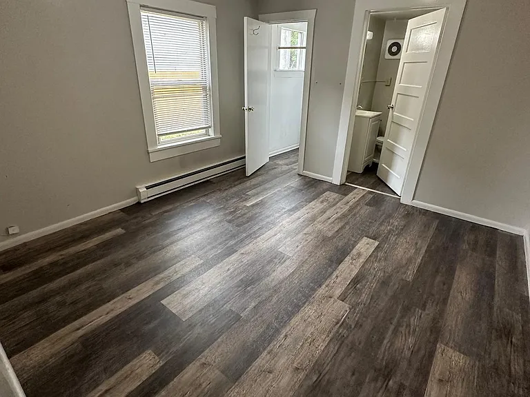1027 W Sam St #A — Photo 4