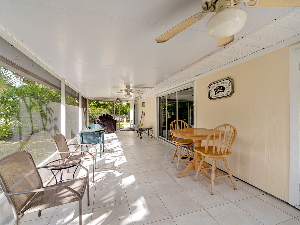 1st image of 1405 SW Vizcaya Cir