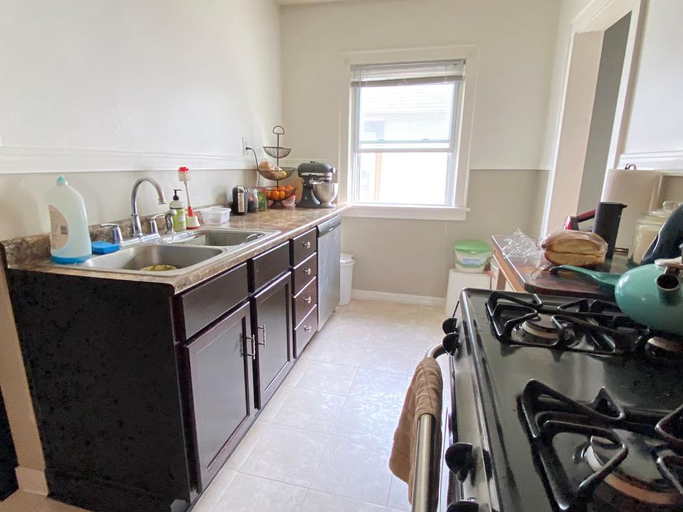 Kitchen South