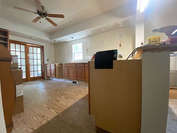 3rd image of 108 N C St