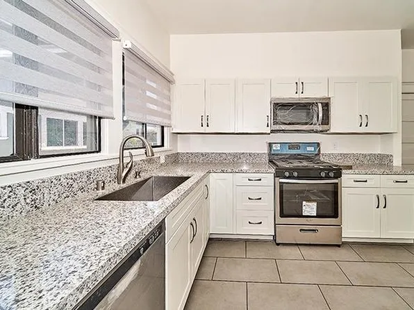 141 S Serrano Ave, Los Angeles, CA 90004