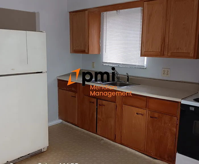 2209 N Elizabeth St — Photo 4